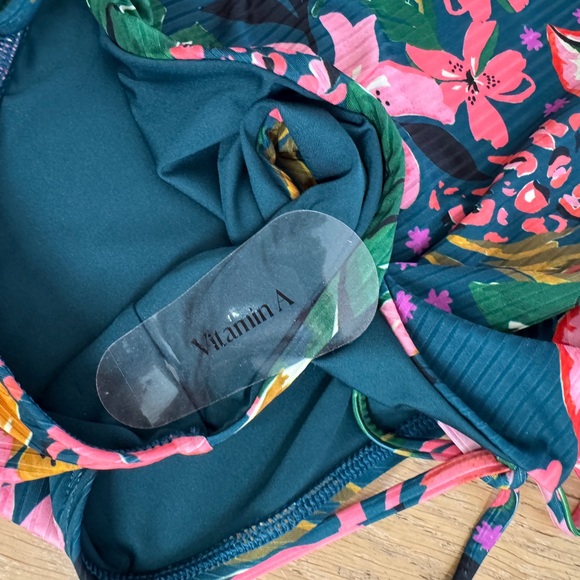 Colorful Patterned XS Top - Picture 5 of 7